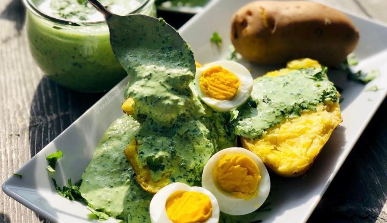 grüne Soße mit Salzkartoffel und hartgekochten Eiern